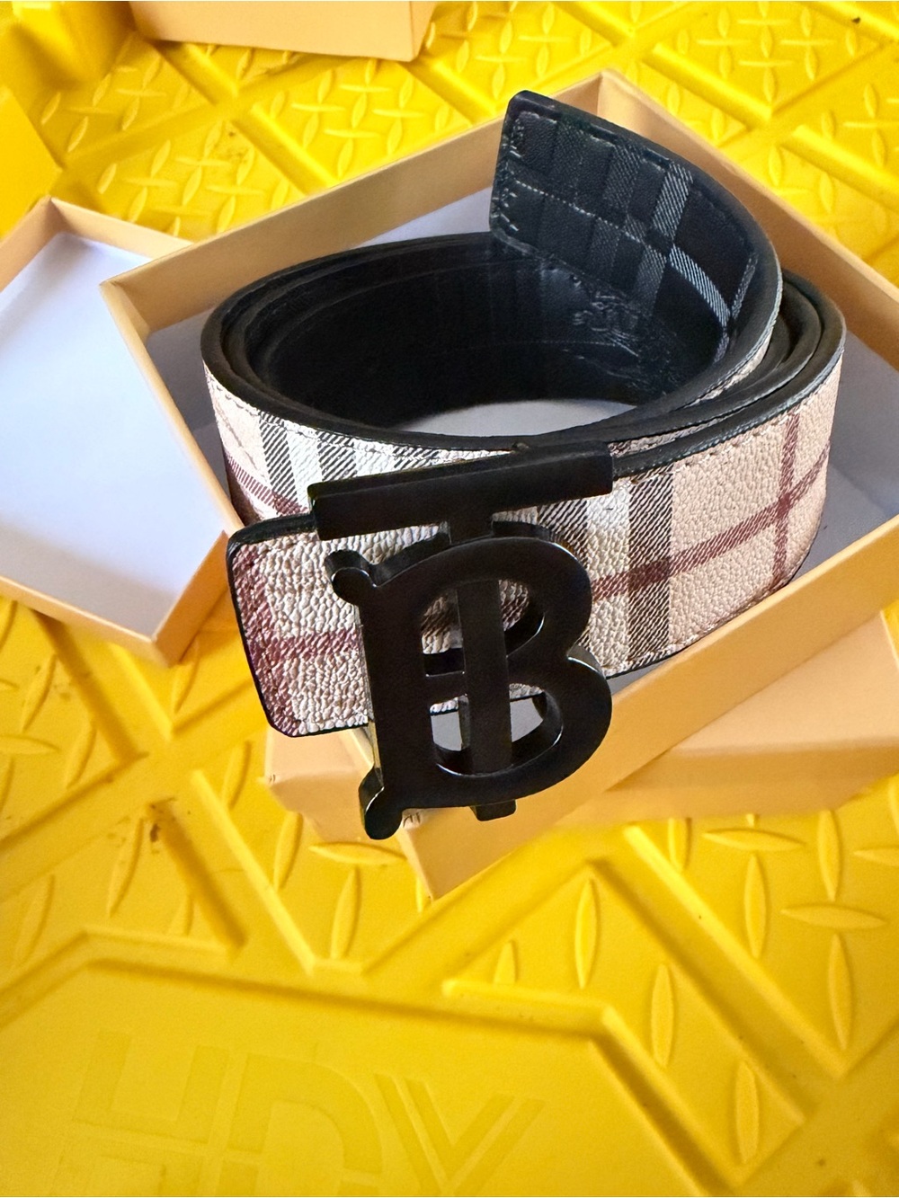 Plaid Leather Men's Belt - Black Buckle 40-42